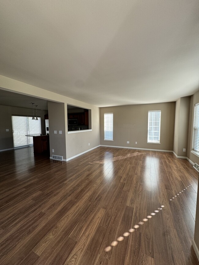 Photo - 1714 Fair Pheasant Way