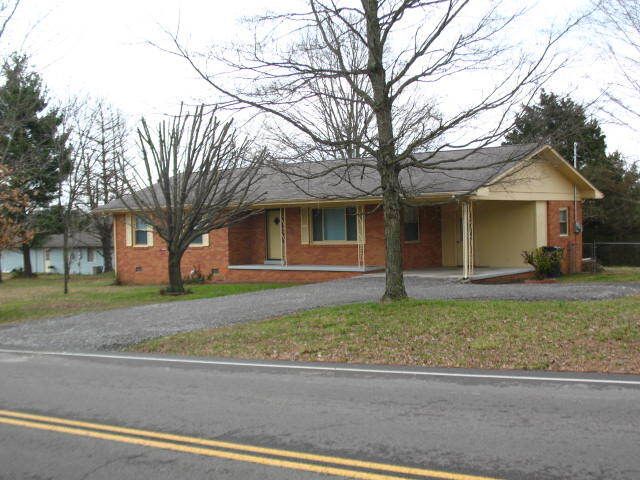 Dickson ,Tn. 1470 Sq Ft , Single Family Home , 3 Br , 2 Ba , Living Room , Dining Room , Large Kit - 106 Jones Creek Rd House