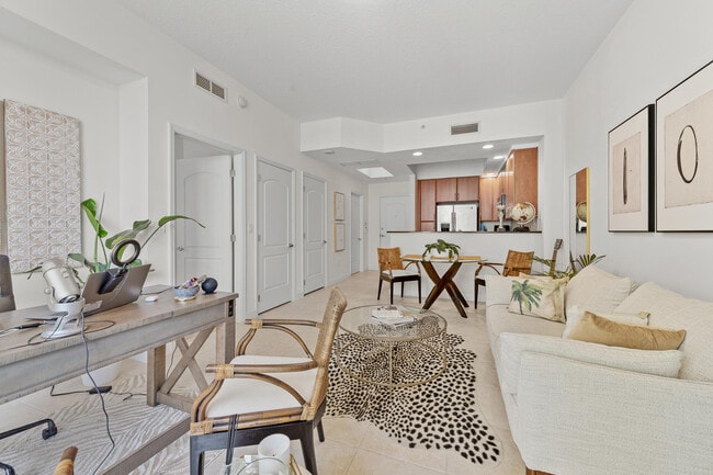 Building Photo - 801 S Olive Ave Unit 1123 Rental