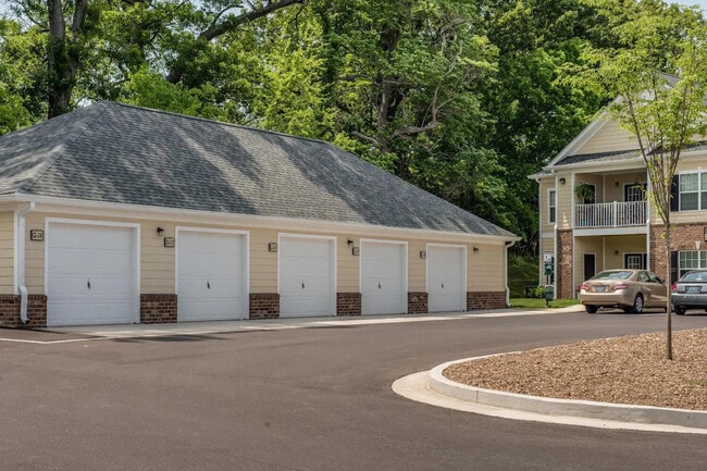 Photo - Cumberland Trace Village Apartments