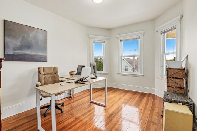 Photo - 39 Upham St Unit 3