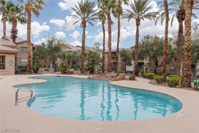 Photo - 8000 W Badura Ave Unidad 1121