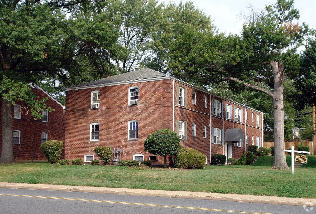 Westover Apartments - Westover Apartments