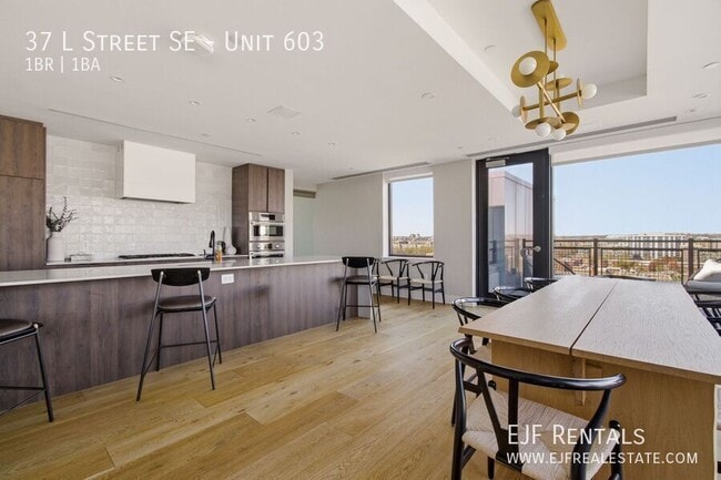 Photo - 37 L St SE Unit 603