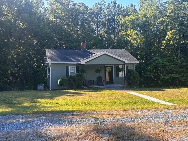 Photo - 1208 Trading Post Rd