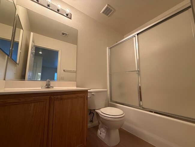 Photo - Carry Over Showing: This property has been shown before and will be rented to the first most qual...