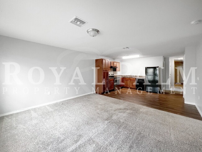 Photo - Fall Into Savings — Enjoy a $750 Discount on Your First Month’s Rent! Offer Ends November 30th! R...