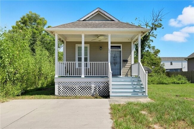 Building Photo - 1921 Benton St