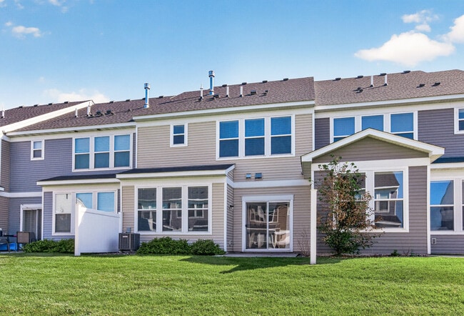 Building Photo - 4810 Airlake Dr
