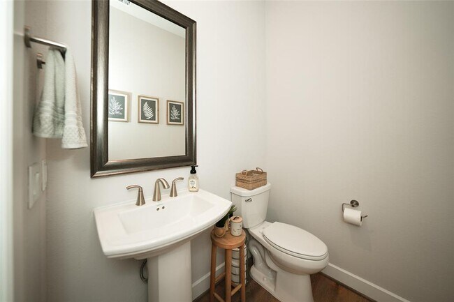 Photo - 5423 Water Terrace Ln