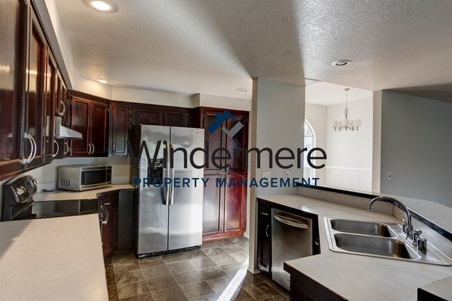 Photo - Spacious 3 Bedroom Home on a Cul-de-Sac