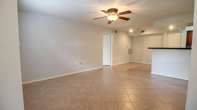 Photo - 3038 Parkway Blvd