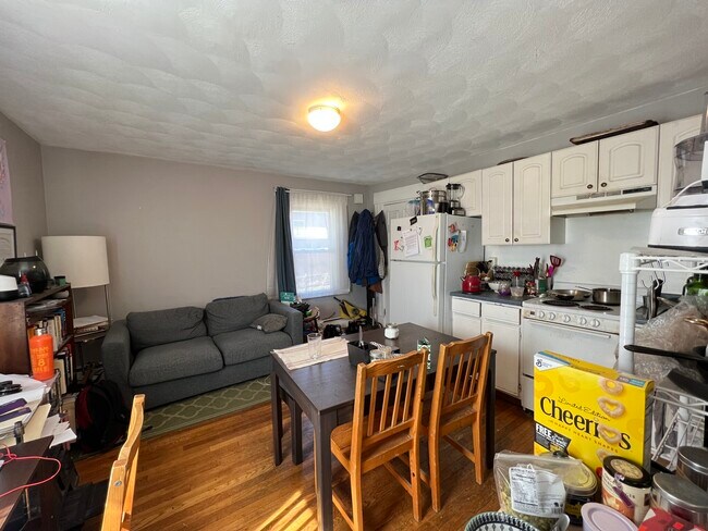 Photo - 639 Somerville Ave