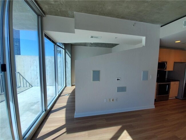 Photo - 400 W Peachtree St NW Unit 709