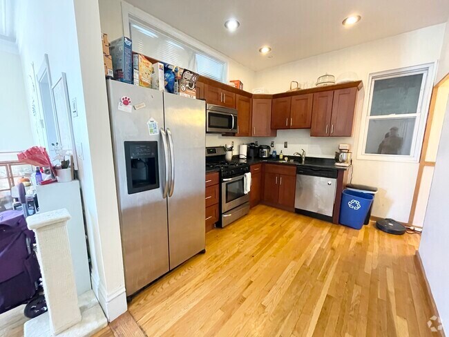 Building Photo - 775 Parker St Unit 1 Rental