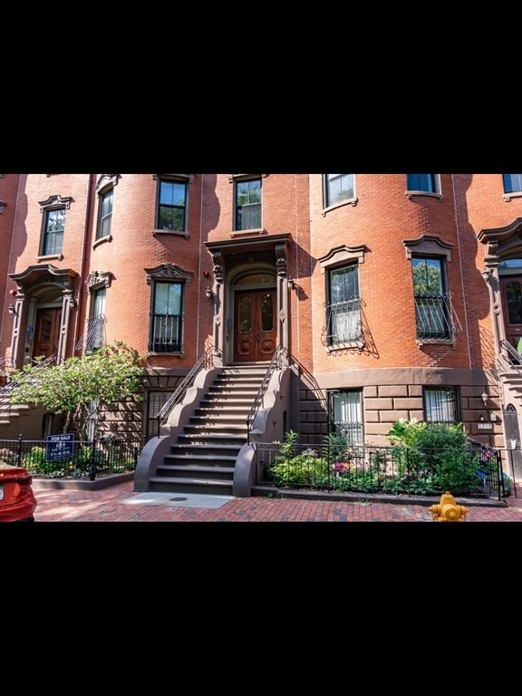 Photo - 19 Worcester Sq