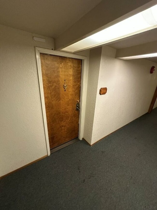 Photo - Nor Cal Realty, Inc - 2 bedroom 1.5 bath c... Unidad 206