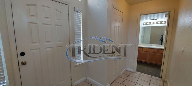 Photo - 1670 Wildflower Cir