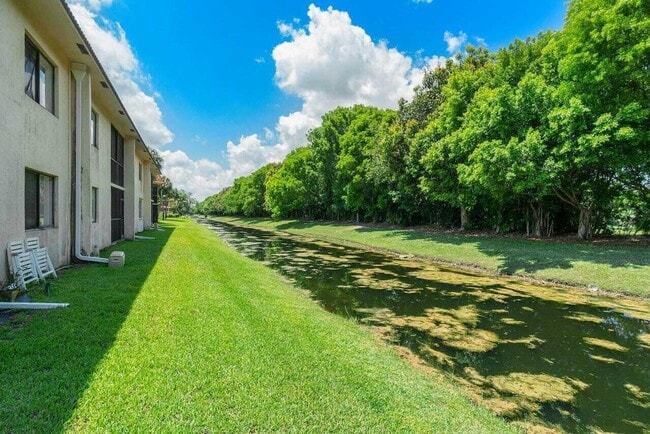 Photo - 341 Lakeview Dr Unidad 203