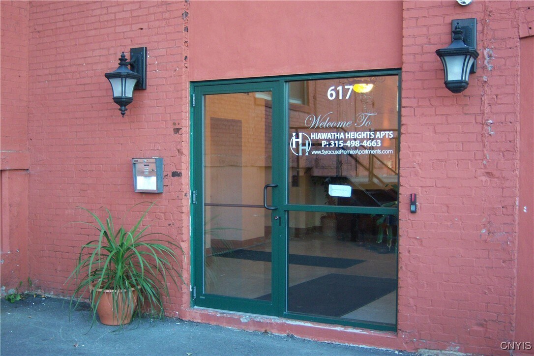 Photo - 617 Hiawatha Blvd Apartment