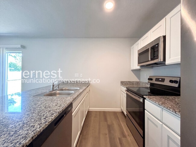 Photo - 4 Sea Ship Pl