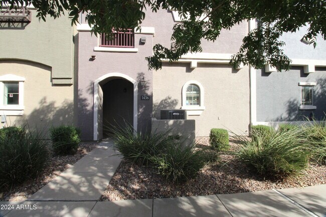 Photo - 2402 E 5th St Townhome