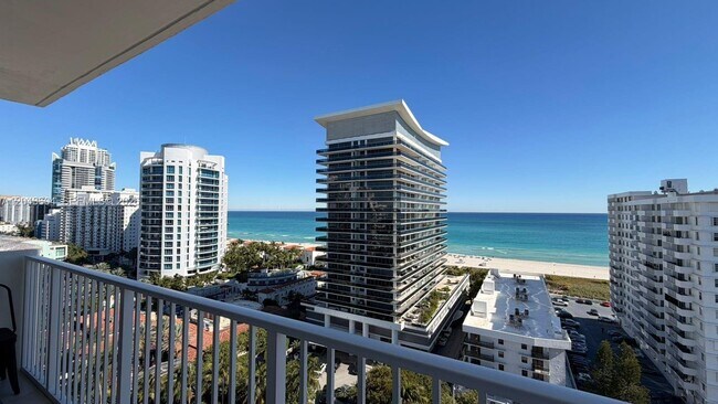 Building Photo - 5838 Collins Ave Unit # 15H