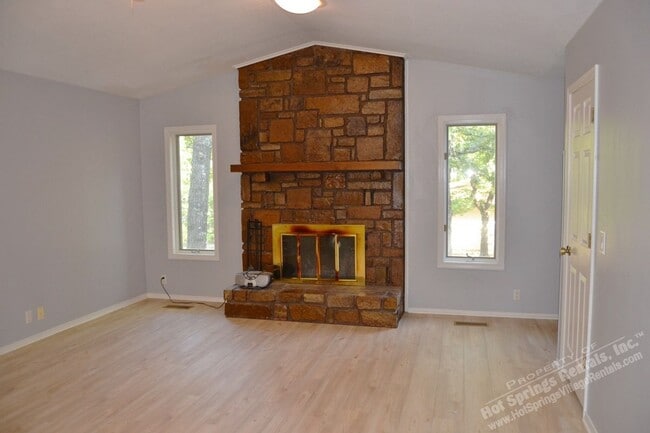 Photo - West Garea Area | Home | Unfurnished