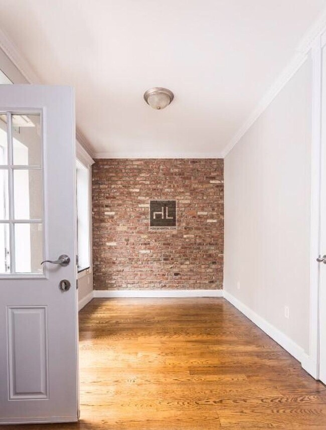 Photo - East 18th Street Unidad E3