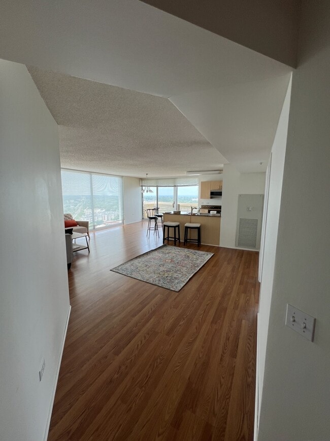 Photo - 1720 Maple Ave Unit 2440