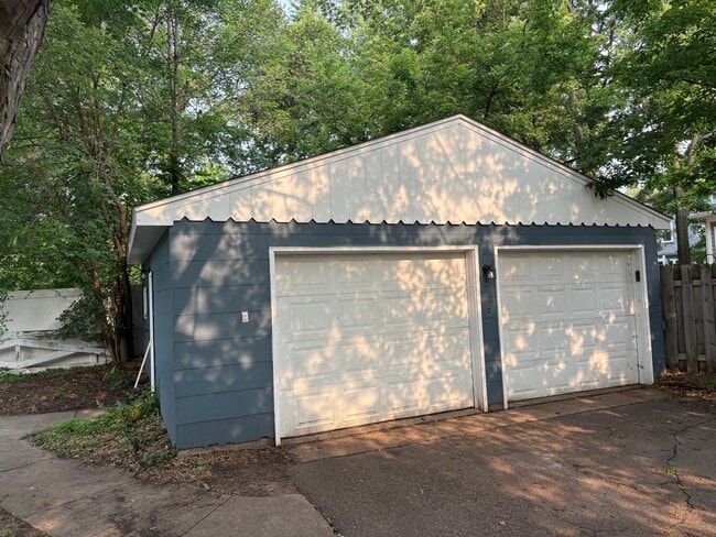 Photo - 460 Lincoln Ave