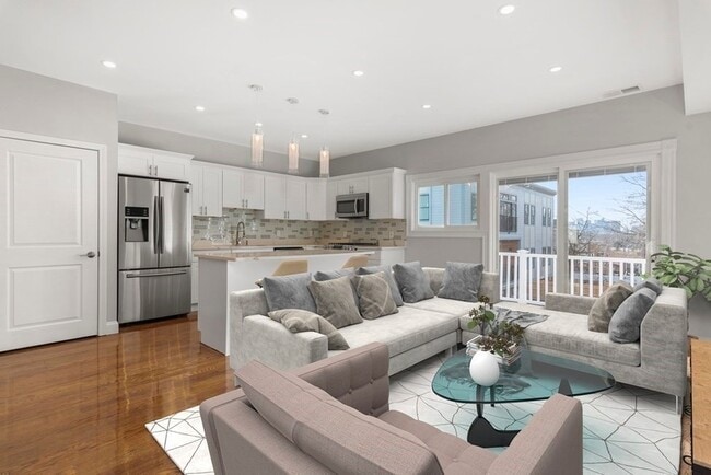Photo - 201 Byron St Unit 2