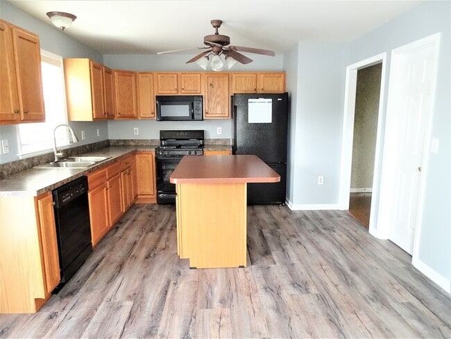 Photo - 90 Battens Cir