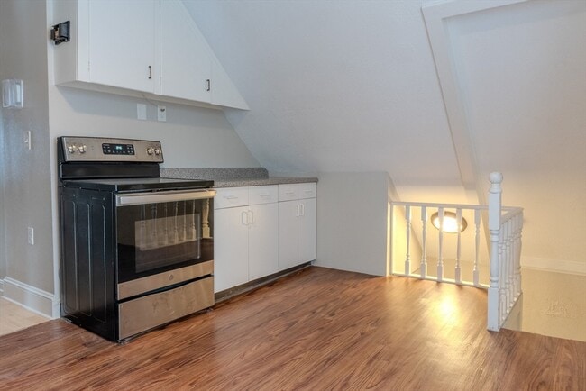 Photo - 21 John St Unit 3