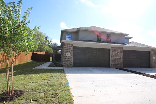 Photo - 805-807 Jameson Unidad 805