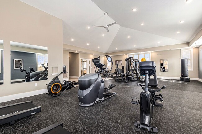 Photo - Signature Pointe Apartment Homes