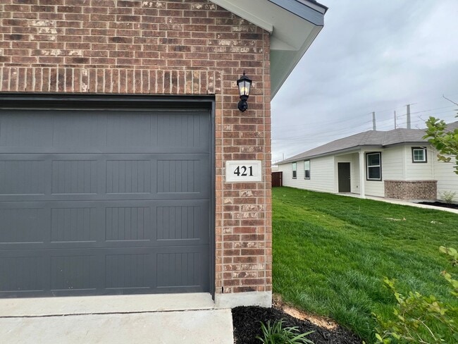 Photo - Beautiful 4/2.5 home in Hannah Heights
