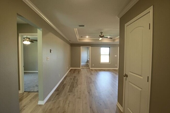 Photo - Beautiful 3 Bedroom 2 Bathroom Townhouse i...
