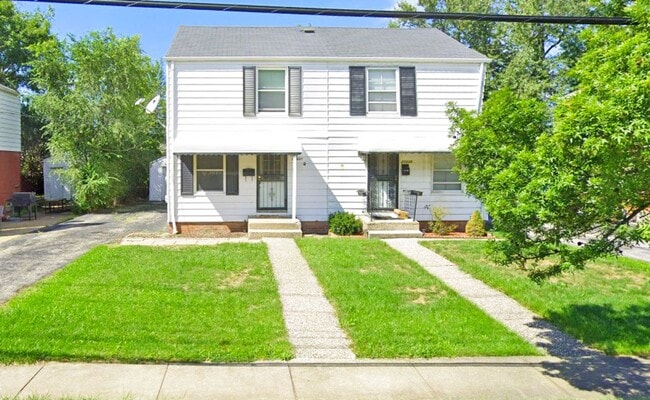 2 BED 1 BATH BEAUTIFUL SINGLE FAMILY HOME - 2 BED 1 BATH BEAUTIFUL SINGLE FAMILY HOME