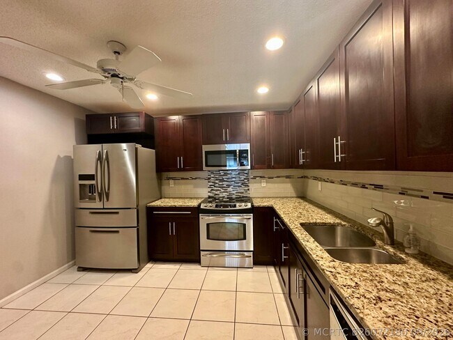 Photo - 9292 Sable Ridge Cir Unit D