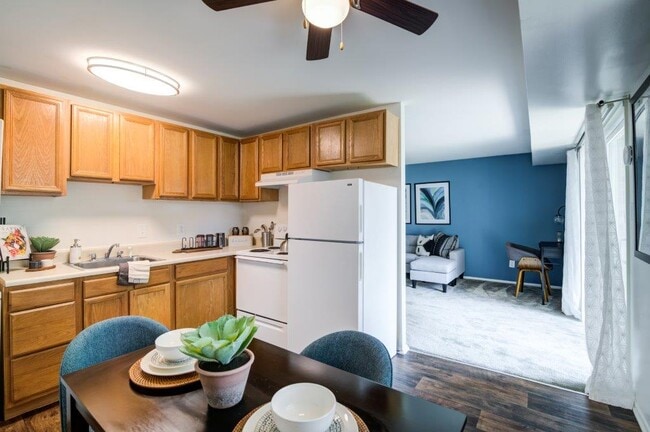 Mapleton Square Apartment Homes