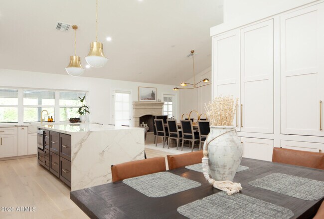 Photo - 9002 N 81st St