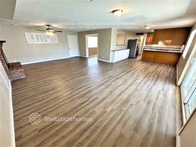 Photo - 111 E McKinley St