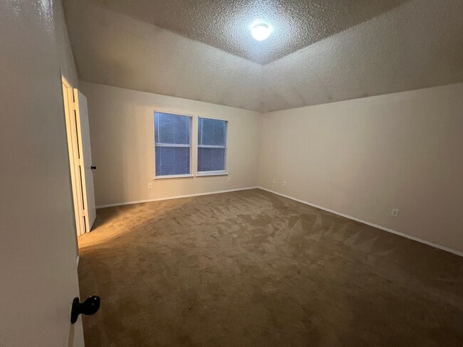 5519 Laysan Ct