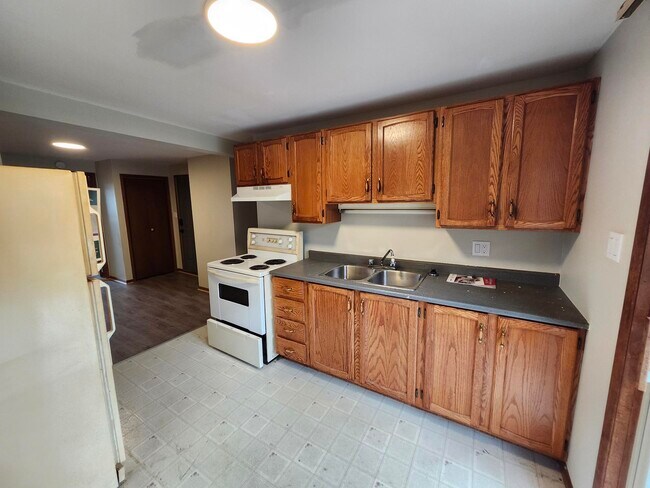 Photo - 358 Milford Rd Unité 4