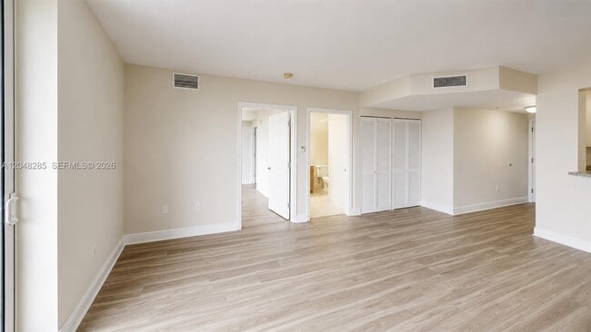 Photo - 900 SW 8th St Unit 1110