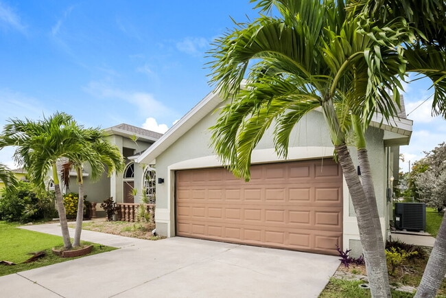 Photo - 433 SW 6th St