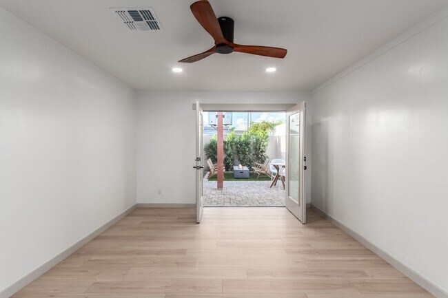 Photo - 4034-4036 E. Moreland St. Unit 4034B