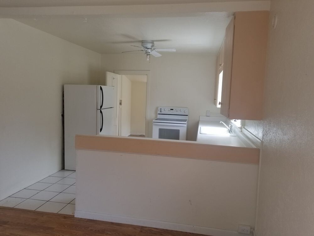 2 bed 1 bath house - 2 bed 1 bath house