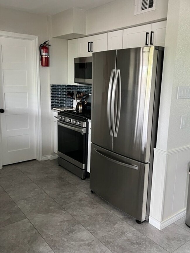 Photo - 127 E Silver Sands Dr